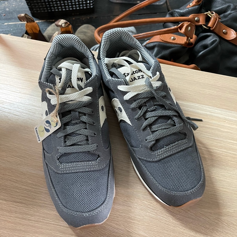 Men’s saucony jazz